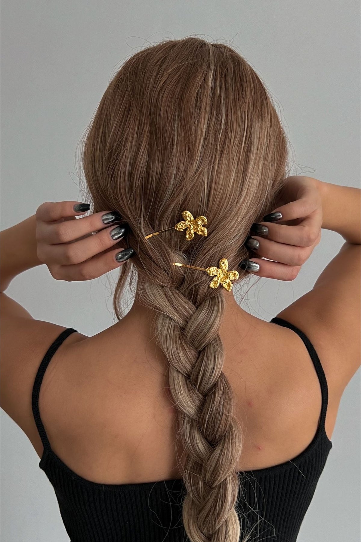 2-Piece Guilloche Design Braid Accent Hairpin Set