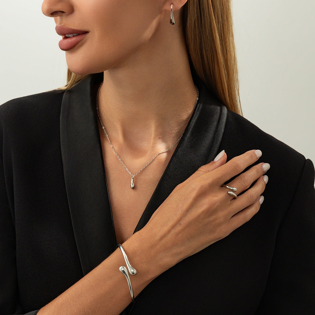 5 Piece Teardrop Pendant Bracelet Ring Earrings Necklace Set