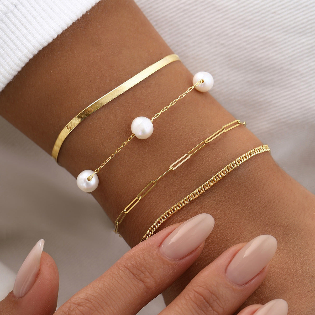 4-Piece Bohemian Paperclip Faux Pearl Snake Chain Bracelet Set