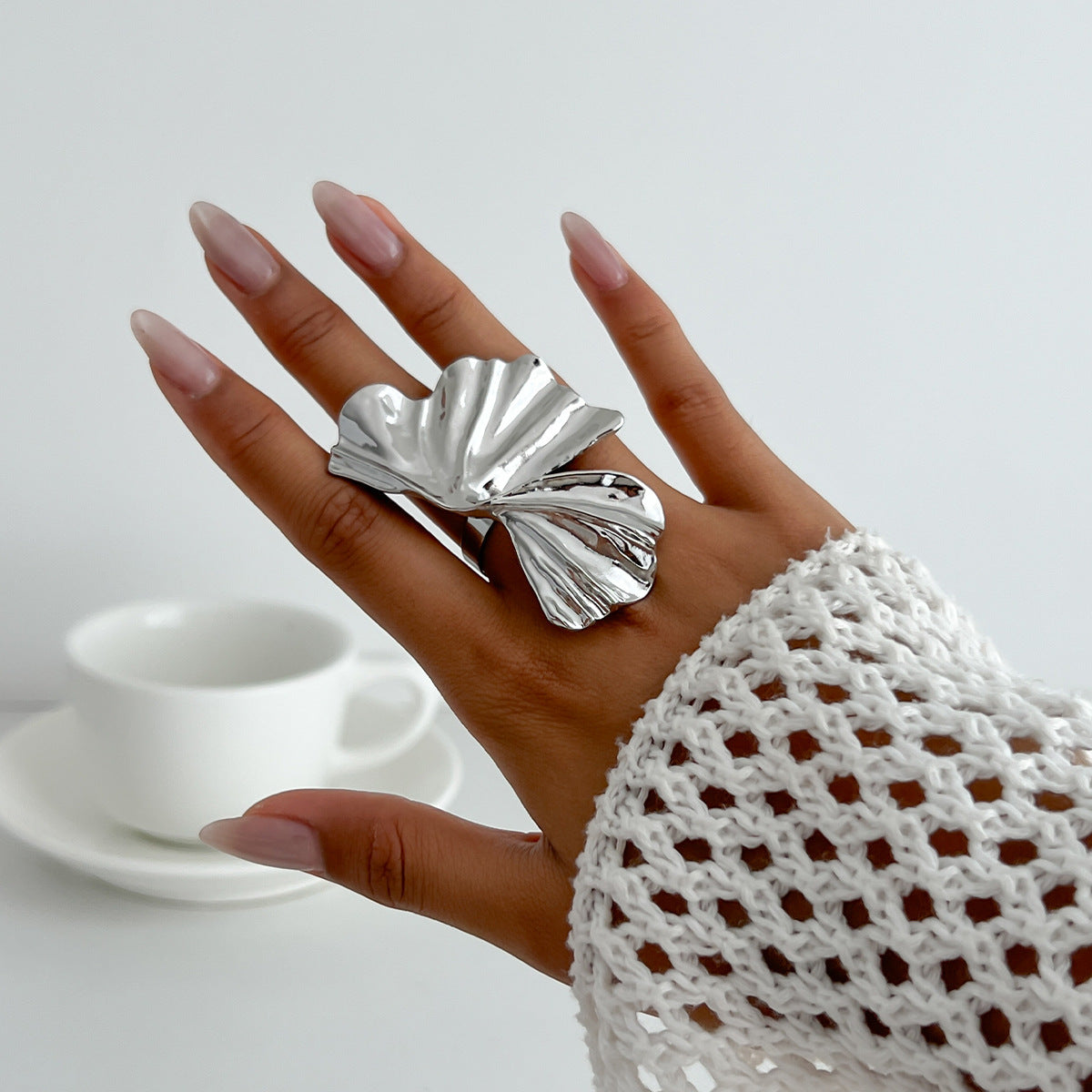 3D Ginkgo Leaf Sculpted Metal Knuckle Ring