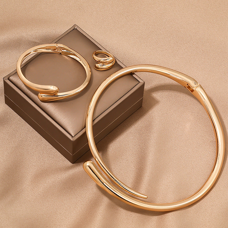 3 Piece Heavy Geometric Bracelet. Ring & Necklace Set